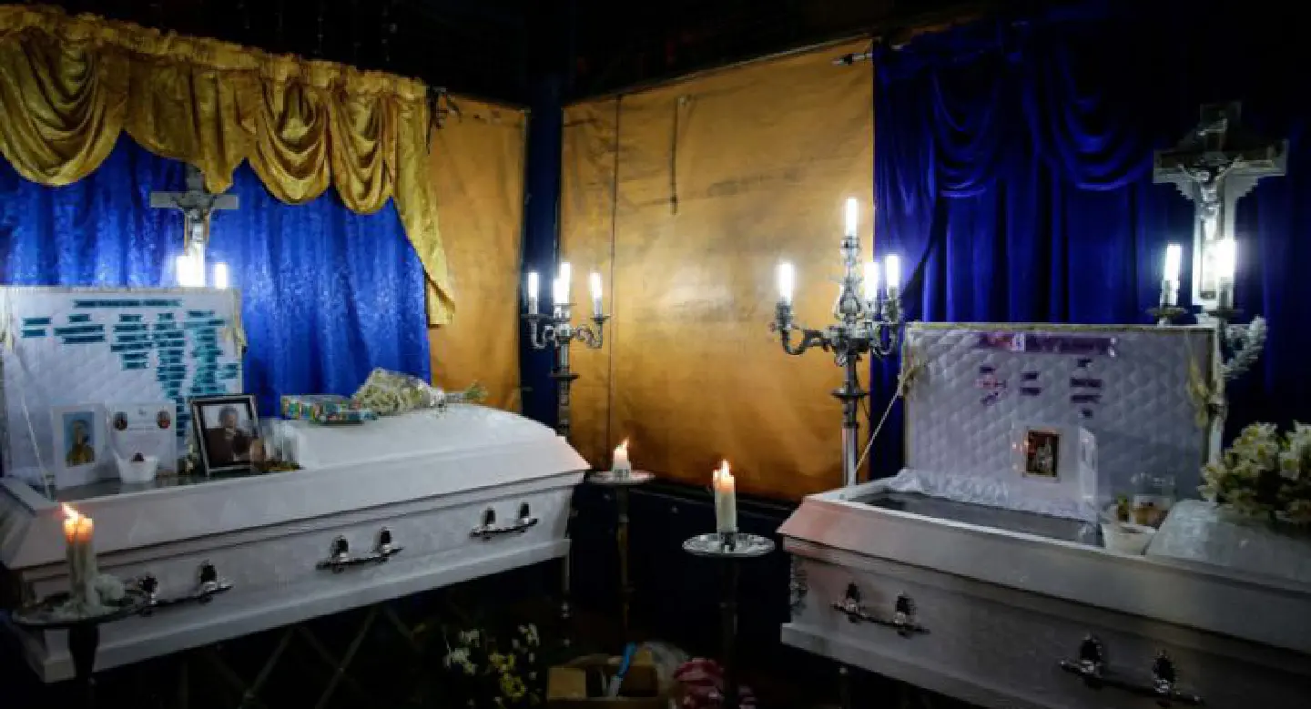 12 hurt in Christmas Eve blast near Philippine church 12 hurt in Christmas Eve blast near Philippine church