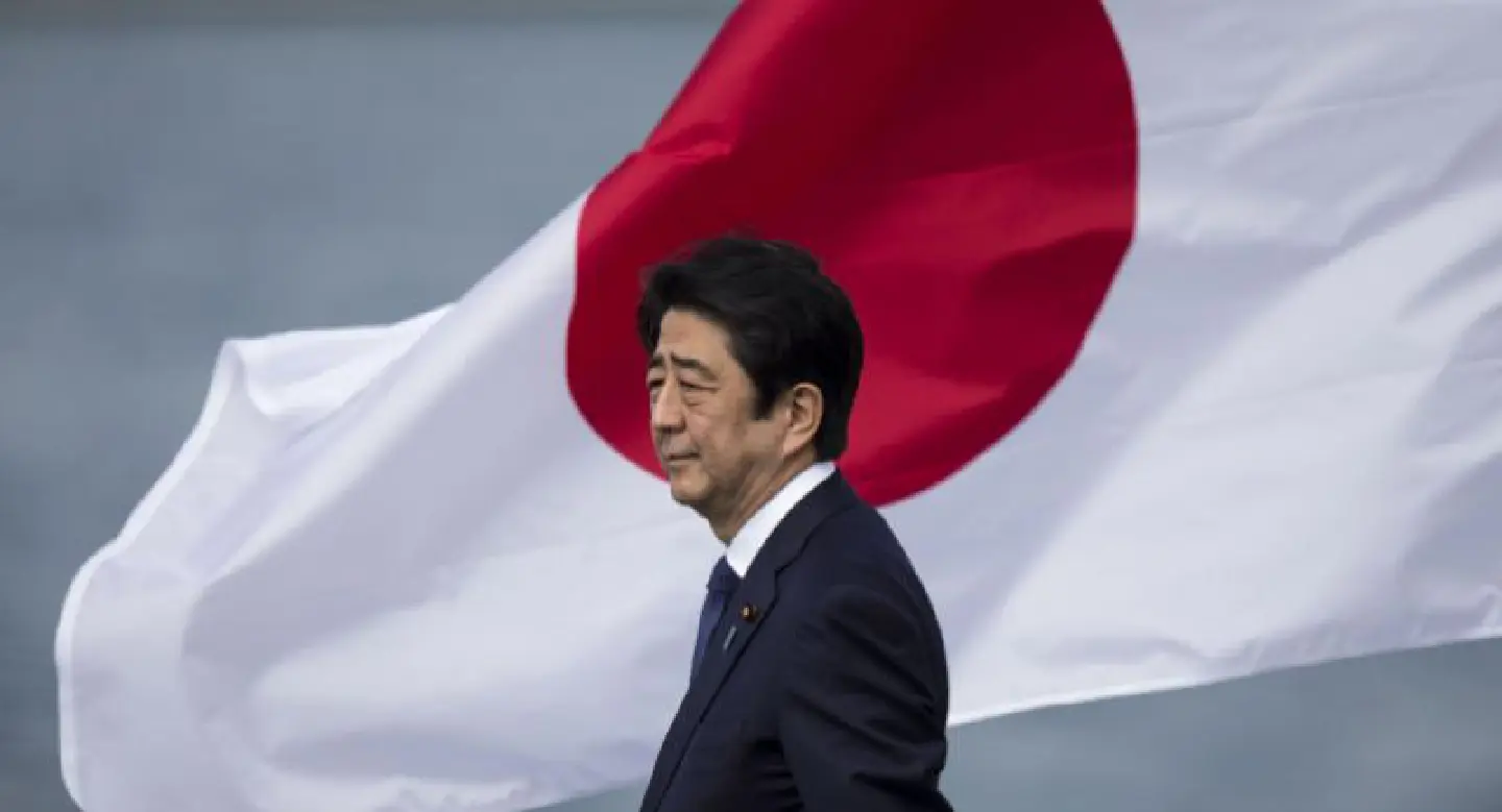 Abe offers 'sincere and everlasting condolences' to Pearl Harbor victims Abe offers 'sincere and everlasting condolences' to Pearl Harbor victims