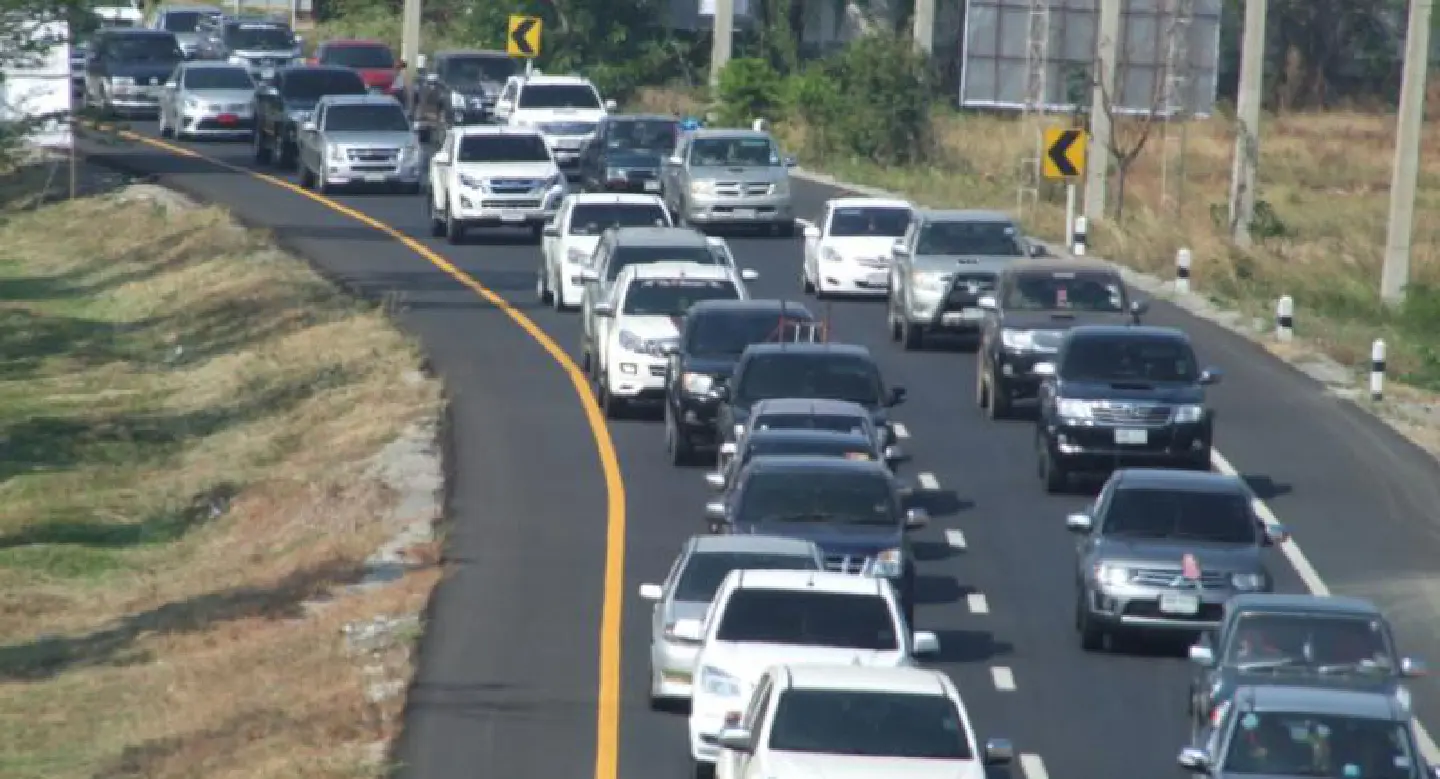 Road accidents and deaths higher on first day of holiday Road accidents and deaths higher on first day of holiday