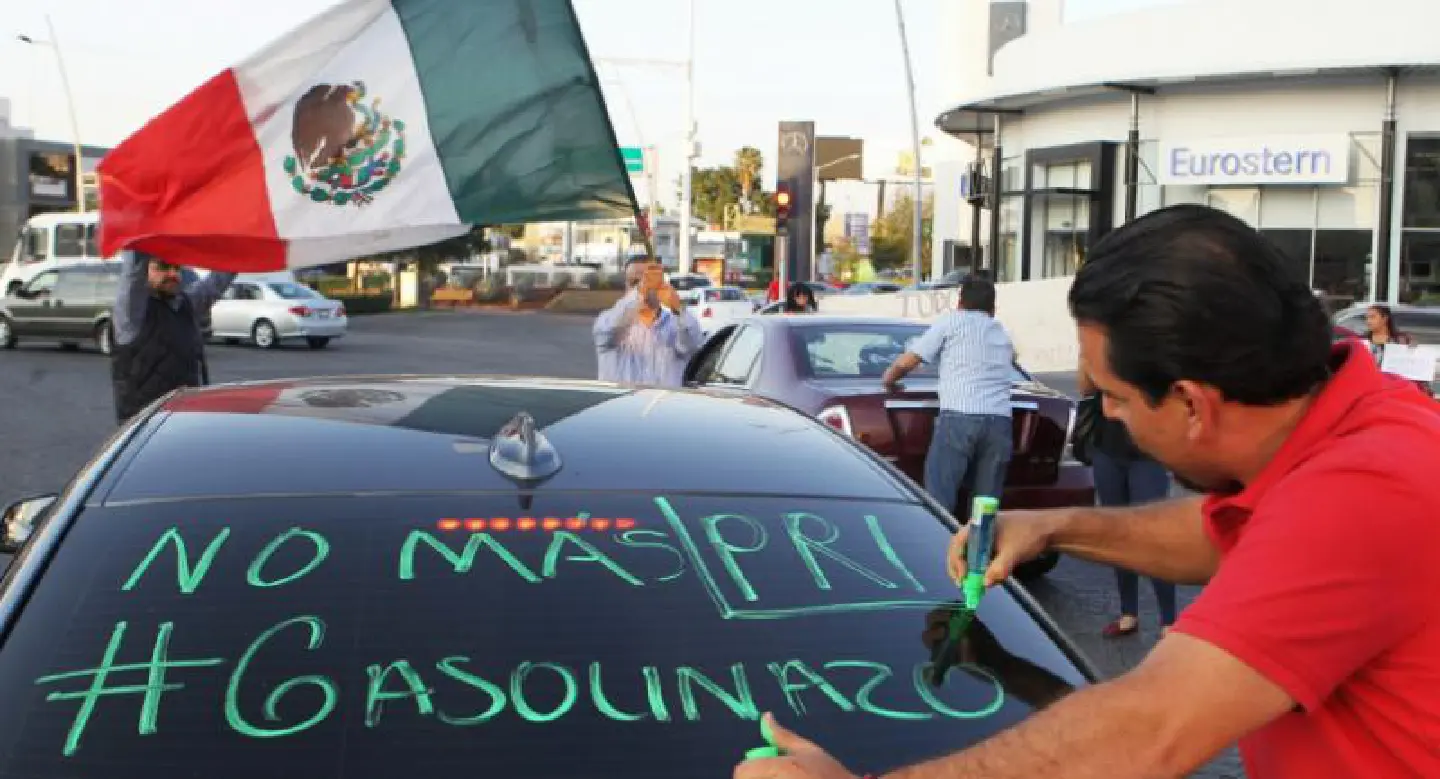 Mexicans furious over fuel price hike Mexicans furious over fuel price hike