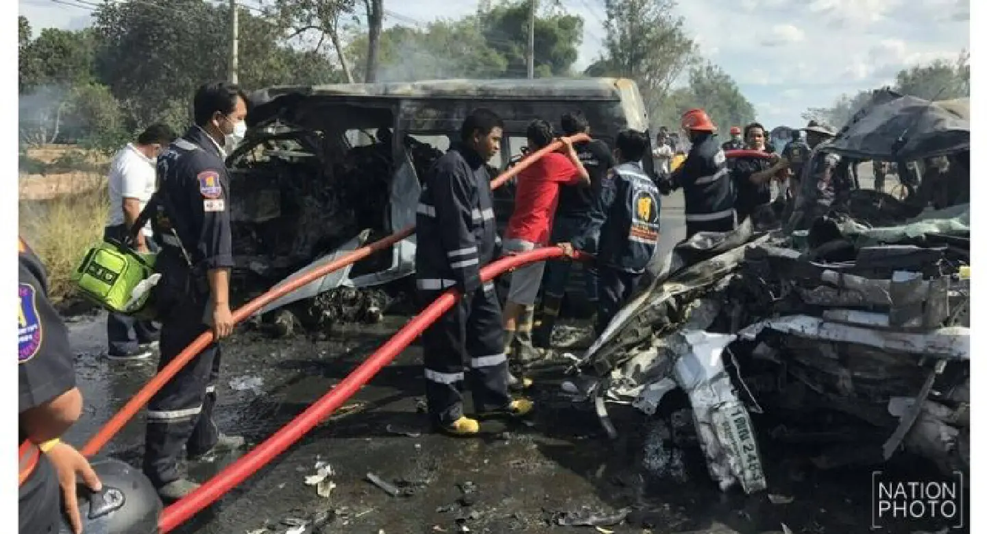 25 killed in horrific road accident in Chon Buri 25 killed in horrific road accident in Chon Buri