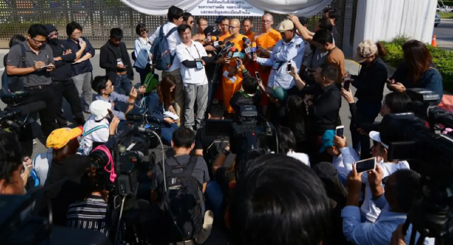 CDC chief urges media on self-reforms CDC chief urges media on self-reforms