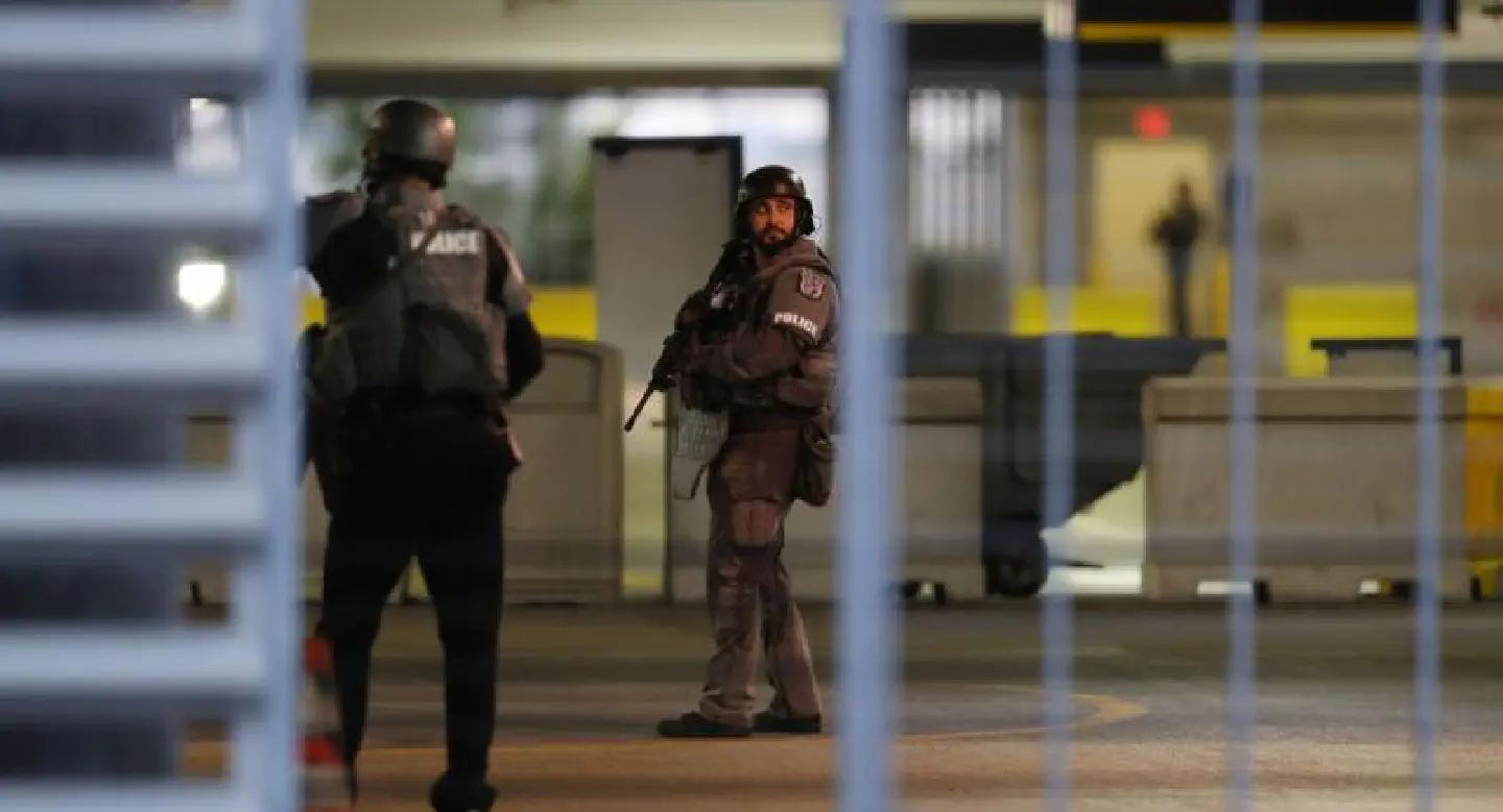 Five dead in Fort Lauderdale airport shooting Five dead in Fort Lauderdale airport shooting