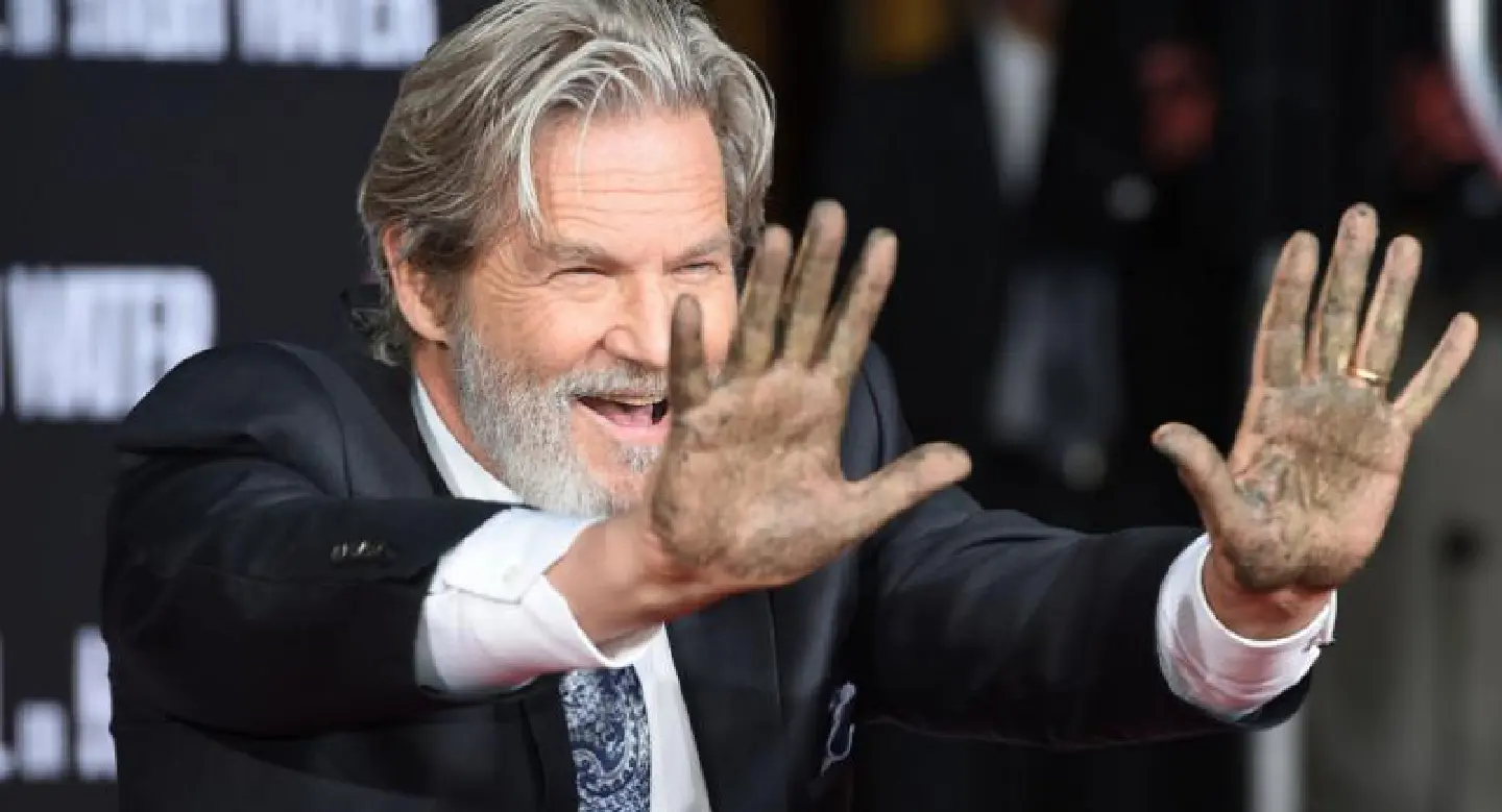Jeff Bridges cements place in Hollywood Jeff Bridges cements place in Hollywood