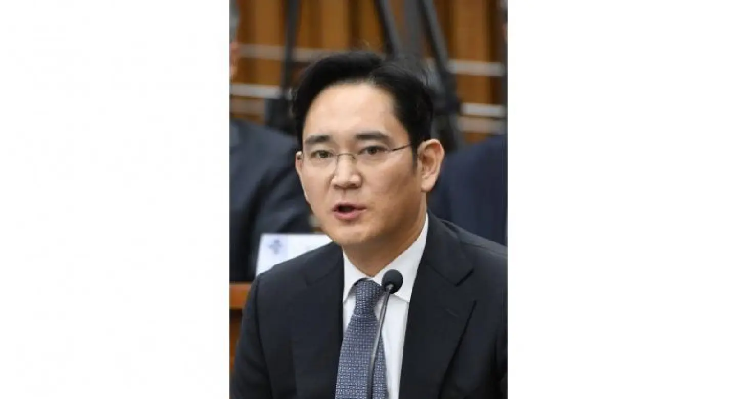 S.Korea prosecutors seek arrest of Samsung heir S.Korea prosecutors seek arrest of Samsung heir