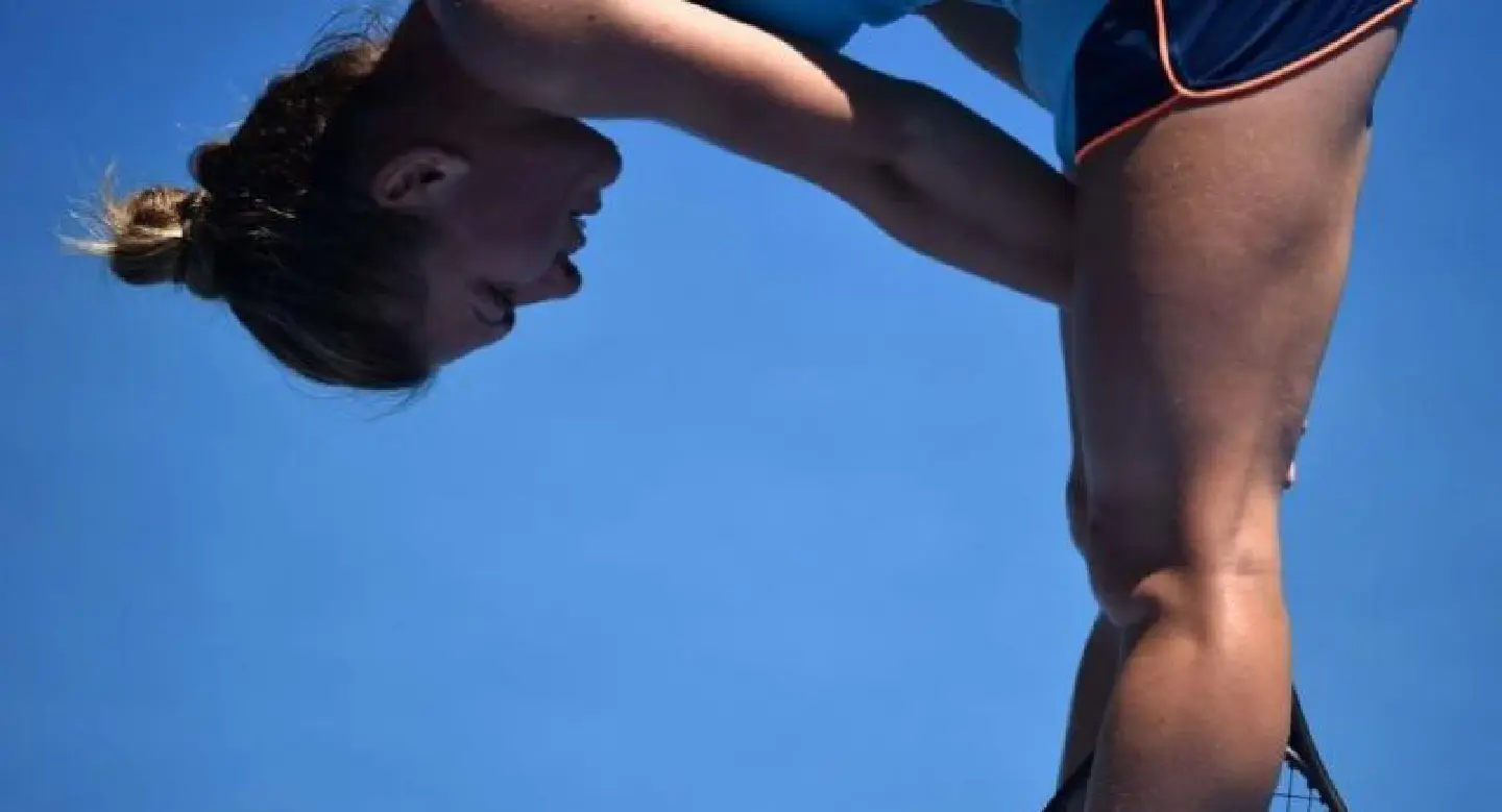 Halep cites knee pain as she crashes to shock defeat Halep cites knee pain as she crashes to shock defeat