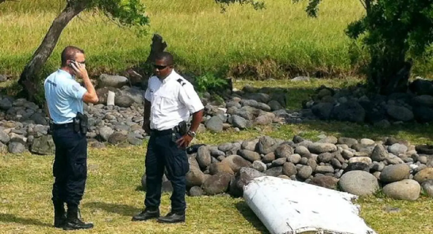 Australia, Malaysia, China halt MH370 underwater search Australia, Malaysia, China halt MH370 underwater search