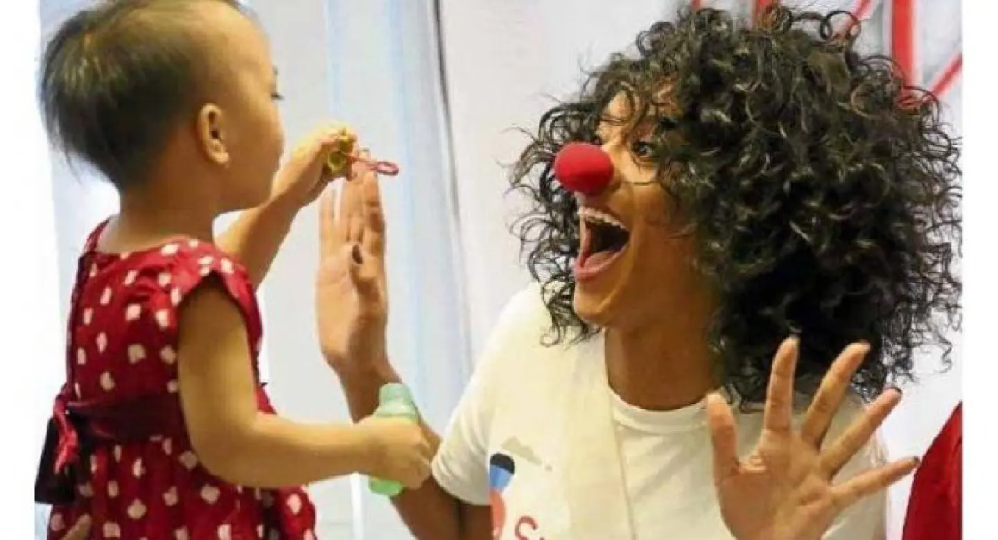 Miss Universe contestants give pep talk to youngsters Miss Universe contestants give pep talk to youngsters