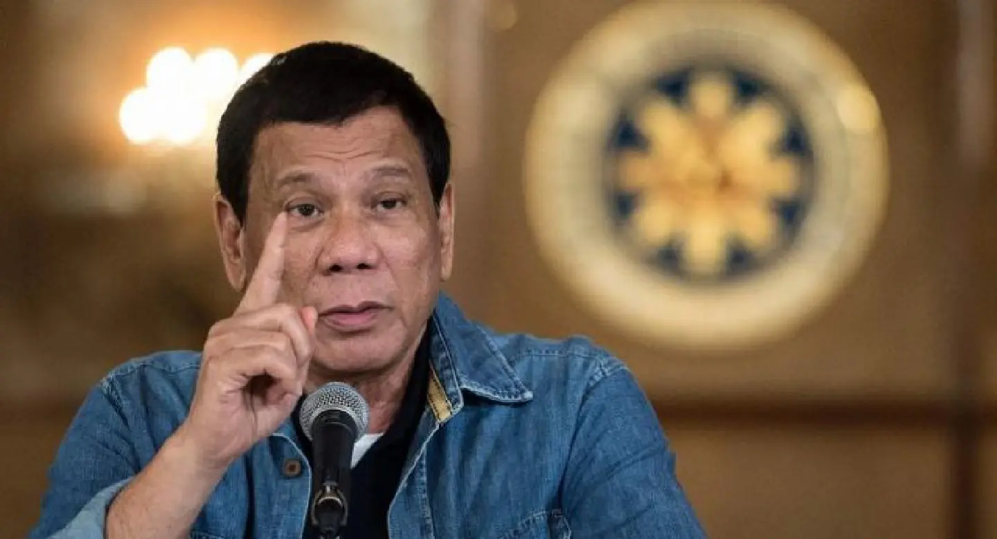 Philippines' Duterte pulls police off drug war Philippines' Duterte pulls police off drug war