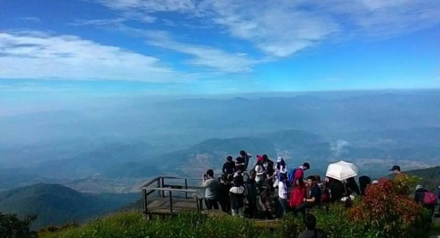 Mercury falls to 4 Celsius degree on Doi Inthanon Mercury falls to 4 Celsius degree on Doi Inthanon