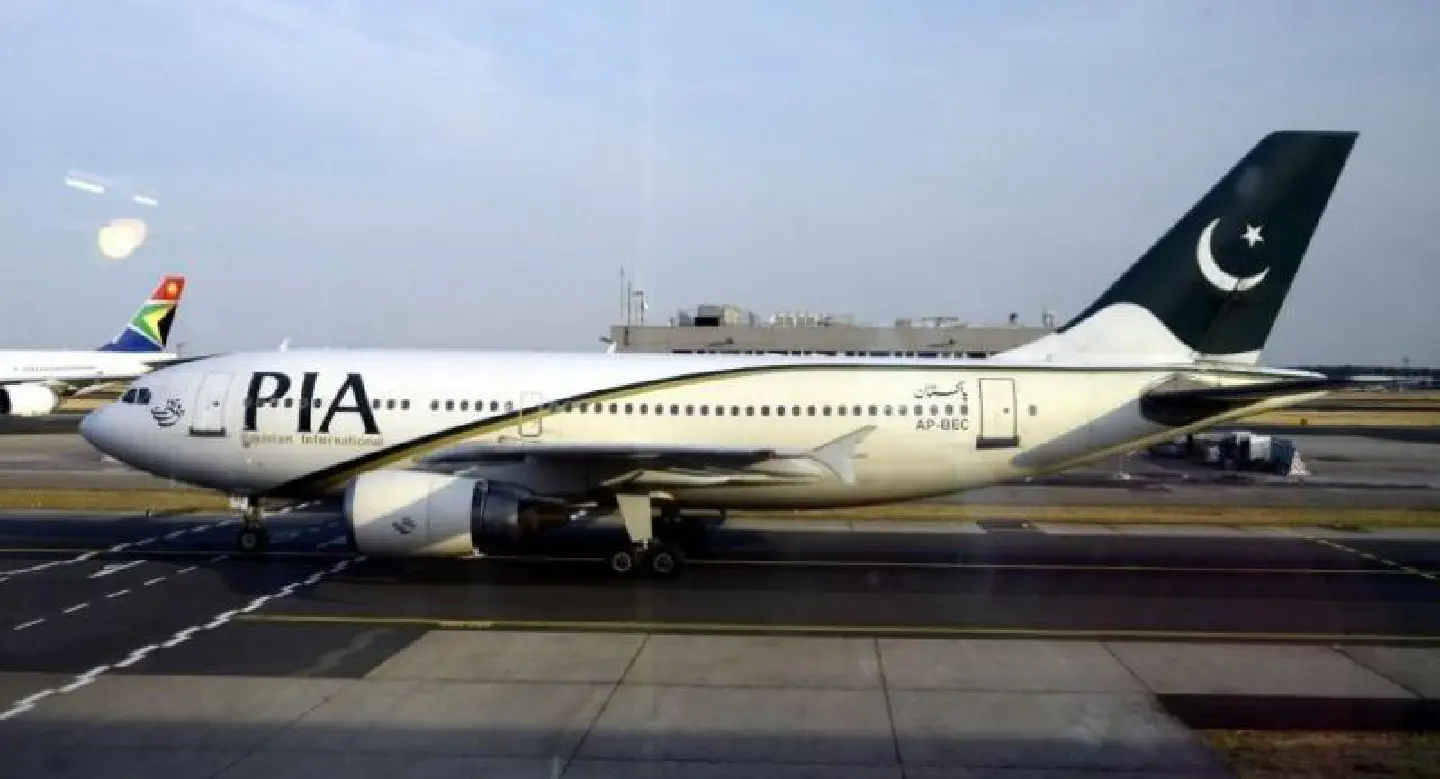 British fighter jets divert Heathrow-bound Pakistani plane British fighter jets divert Heathrow-bound Pakistani plane