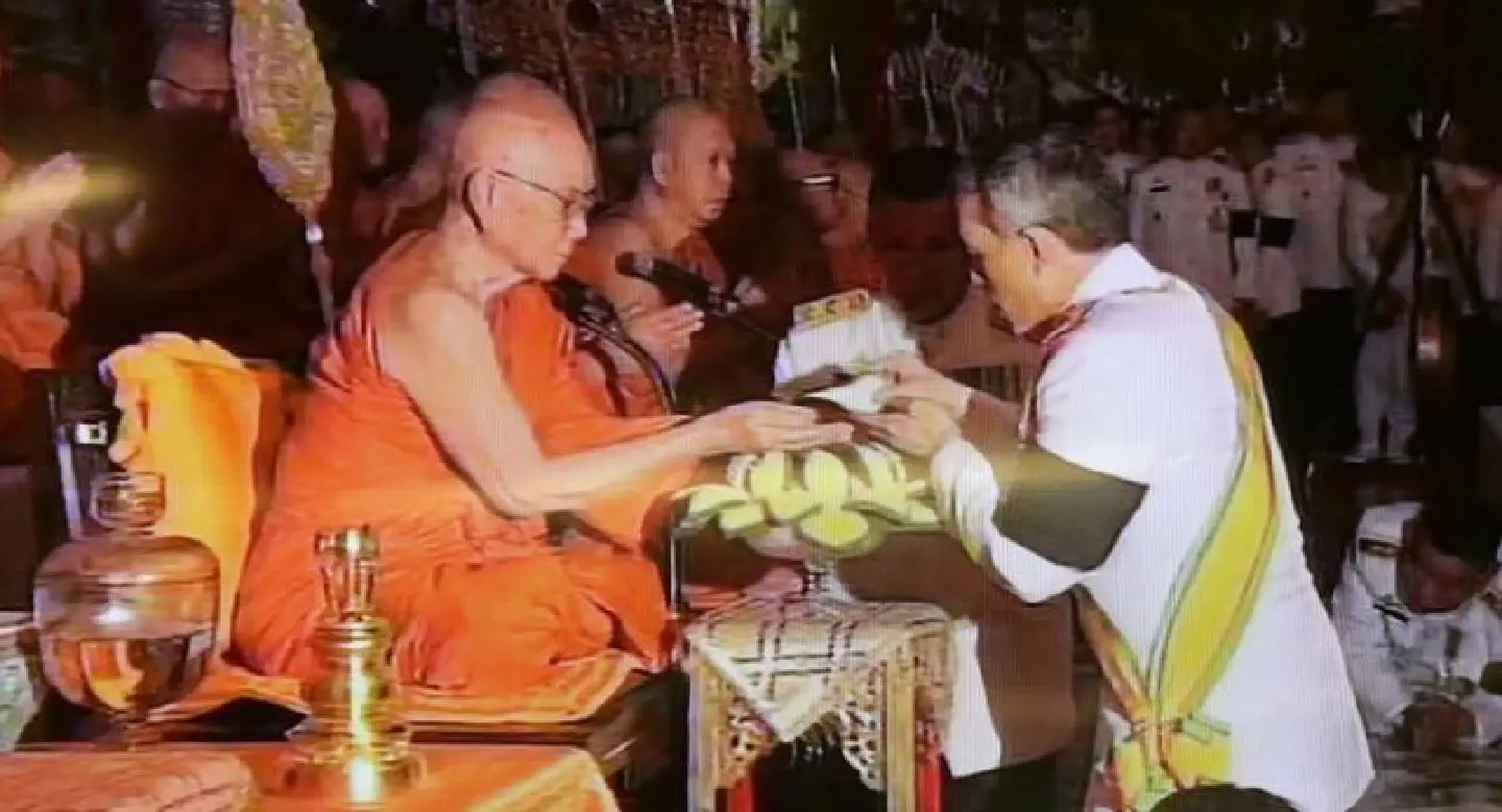 King anoints new Supreme Patriarch King anoints new Supreme Patriarch