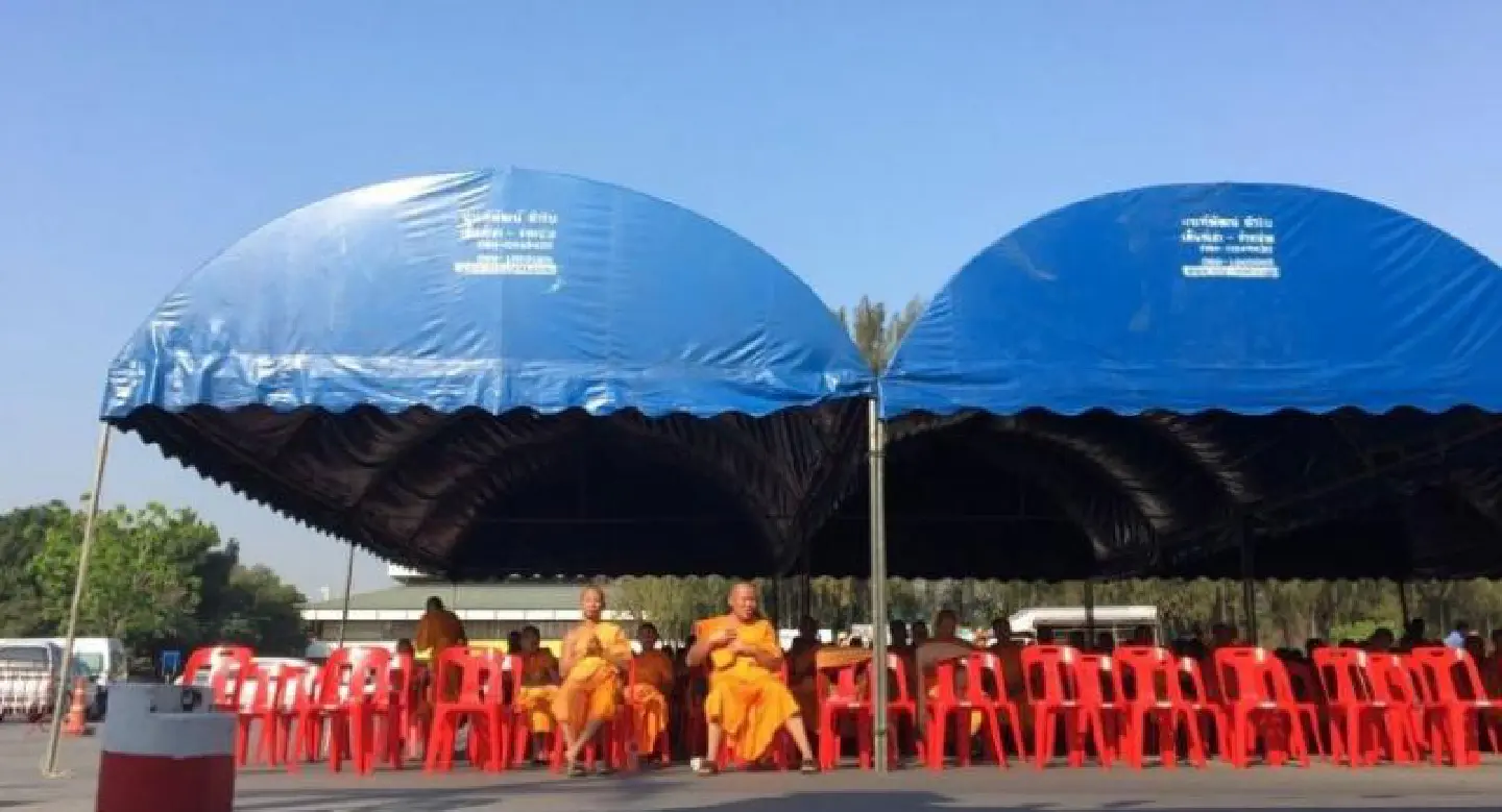 Provincial Police Bureau 1 chief says police to avoid using violence in raiding Dhammakaya temple Provincial Police Bureau 1 chief says police to avoid using violence in raiding Dhammakaya temple
