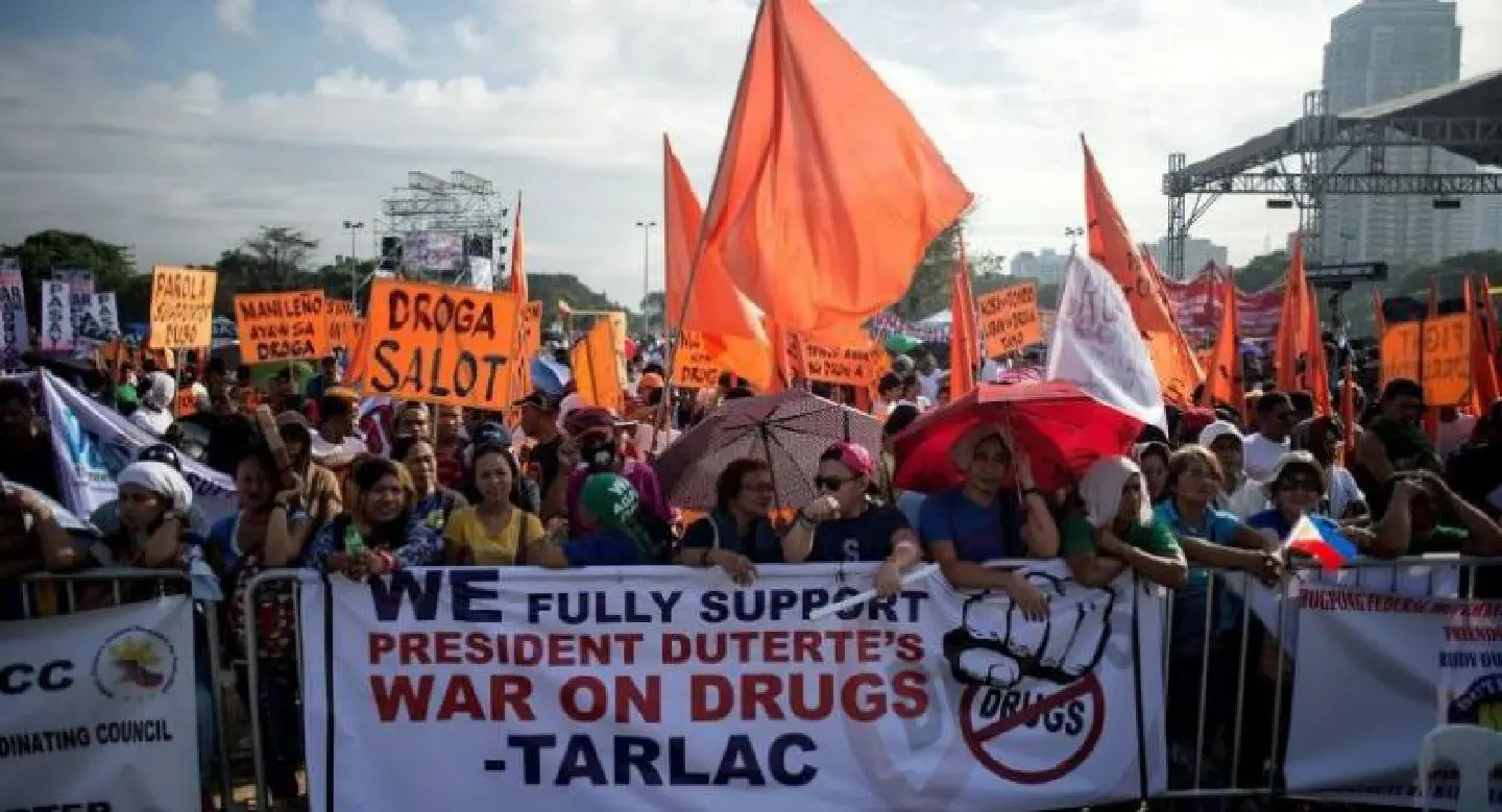 Thirteen escape in latest Philippine jailbreak Thirteen escape in latest Philippine jailbreak