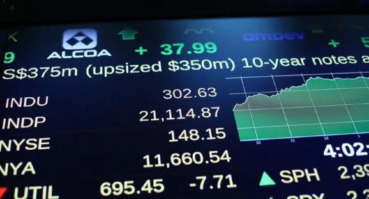 US stocks surge to new records; Dow above 21,000 points US stocks surge to new records; Dow above 21,000 points