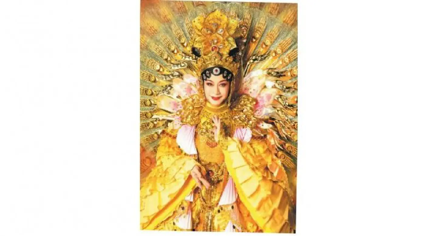 Peking opera hits  new heights