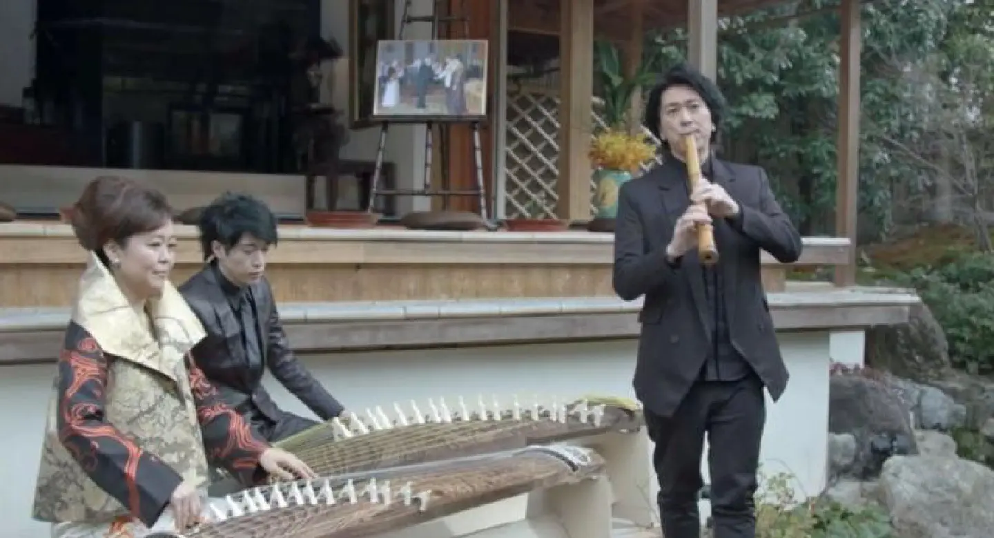 Thai entertainers in kudos to King Rama IX as Japanese Majesties arrive Thai entertainers in kudos to King Rama IX as Japanese Majesties arrive