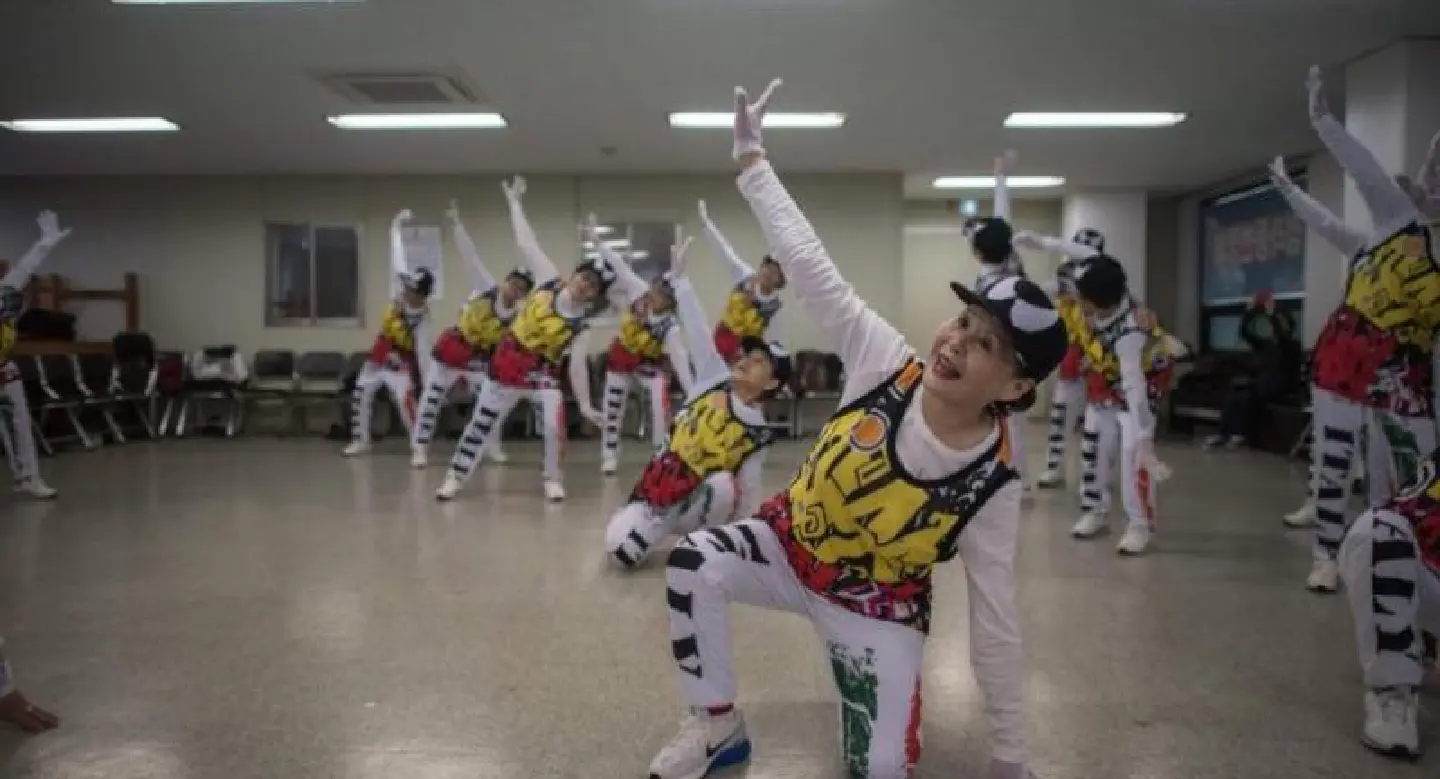 Ageing cheerleaders offer glimpse of world's longest-living women Ageing cheerleaders offer glimpse of world's longest-living women