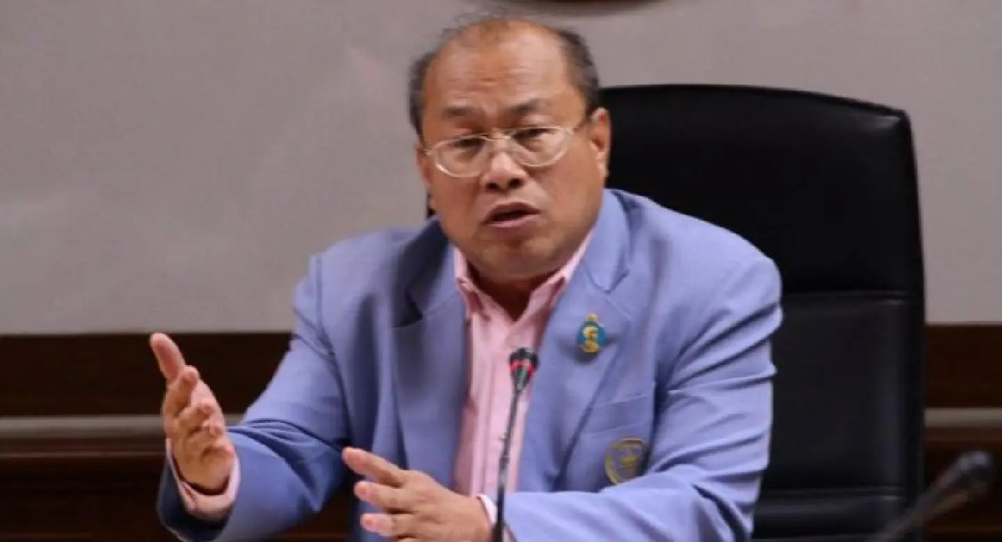 Revenue Dept chief may face action over Thaksin's tax case Revenue Dept chief may face action over Thaksin's tax case