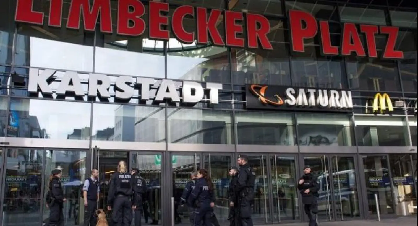 Germany hunts possible contacts of mall attack plotter Germany hunts possible contacts of mall attack plotter