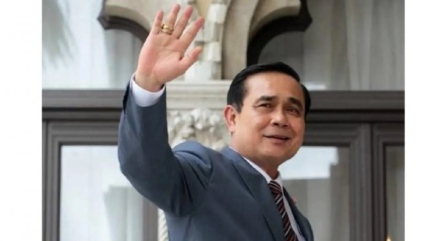 PM praises Ratchanok for excellent performance at All England PM praises Ratchanok for excellent performance at All England