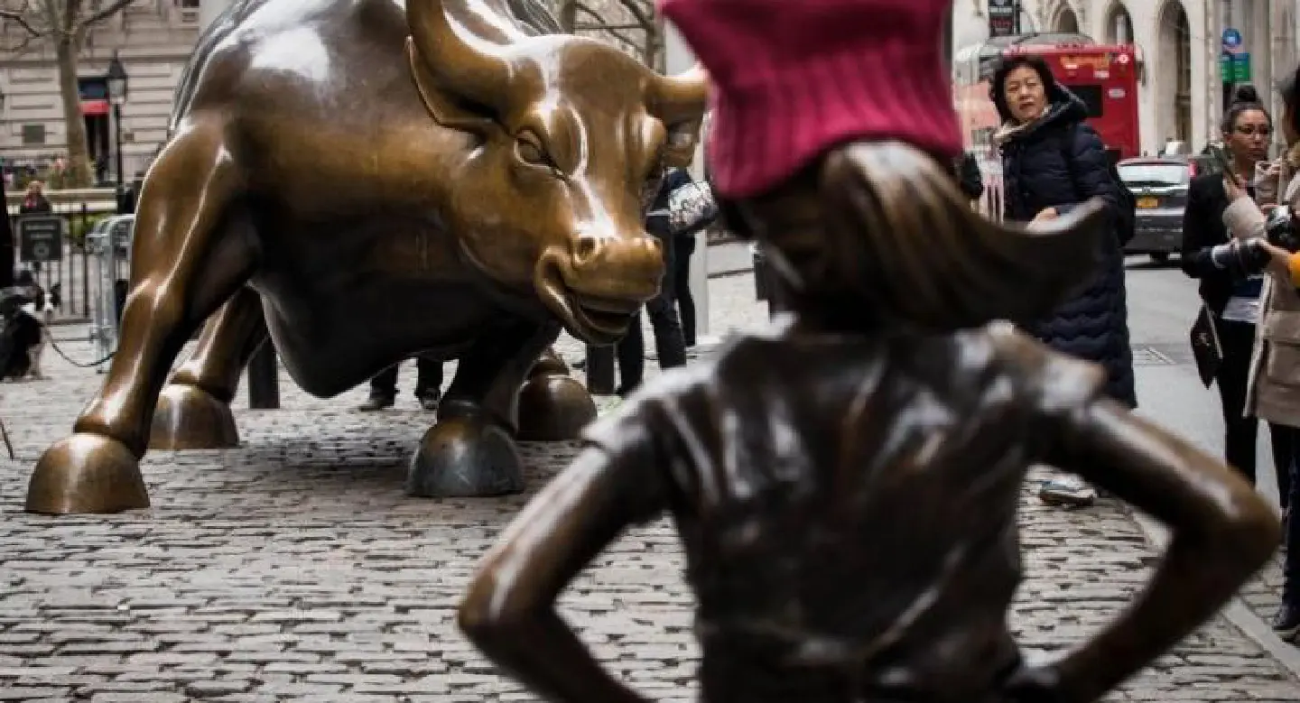 Thousands petition New York to keep 'Fearless Girl' Thousands petition New York to keep 'Fearless Girl'