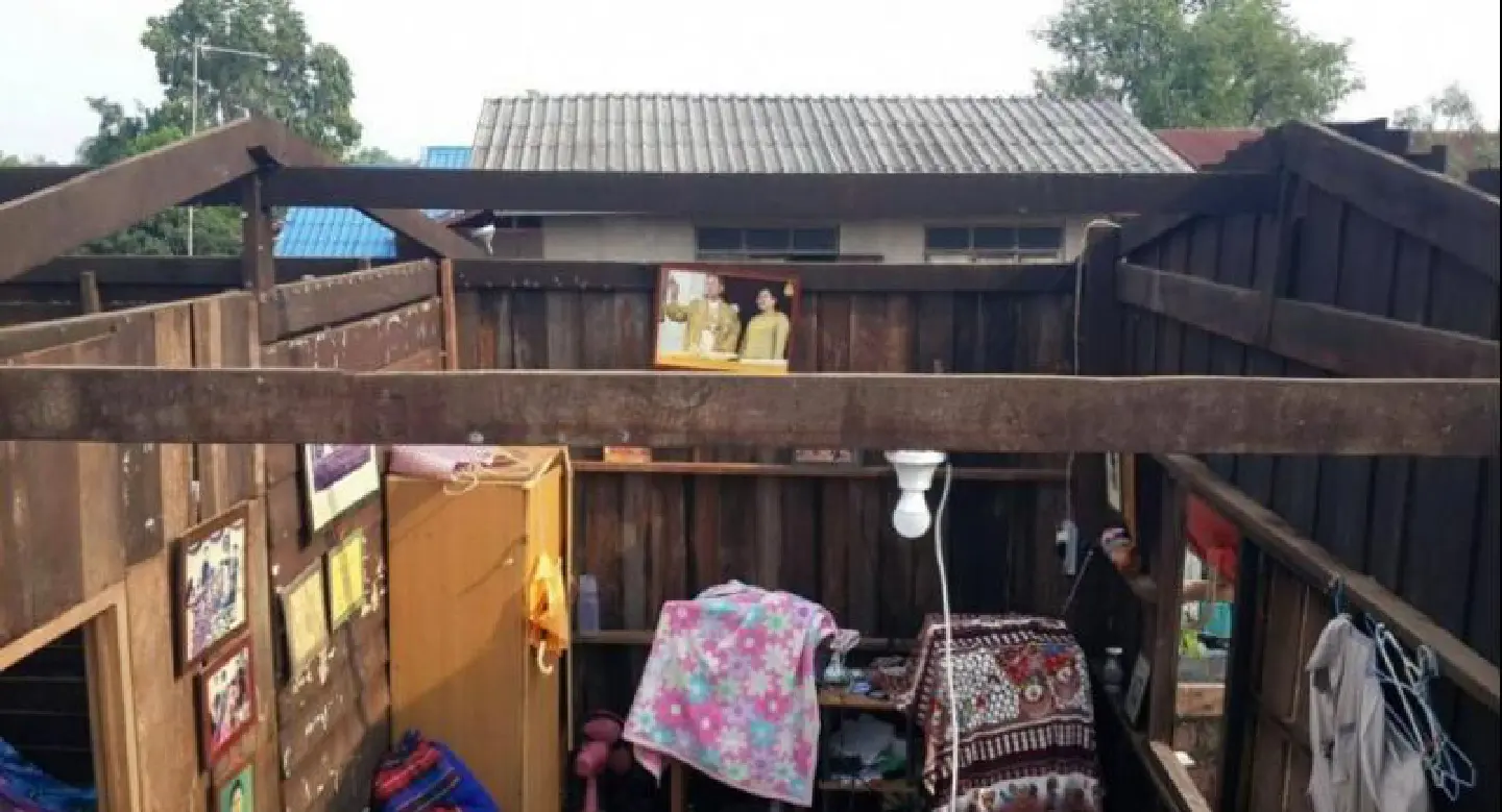 Storms damage 32 homes in Ubon Ratchathani Storms damage 32 homes in Ubon Ratchathani