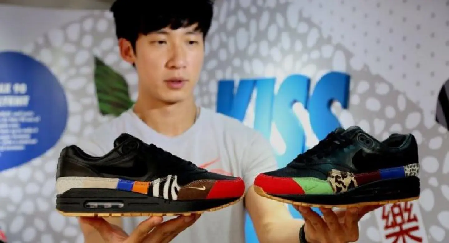 Sneakers with the “Max” Sneakers with the “Max”