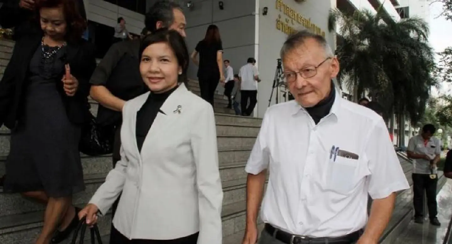 Jon, Supinya convicted for 2007 parliament protest Jon, Supinya convicted for 2007 parliament protest