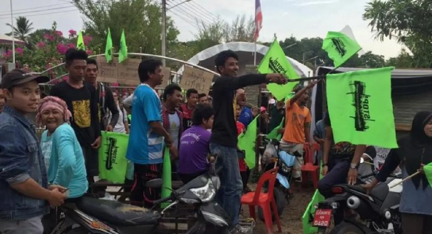 Protesters celebrate as public hearing on proposed Pak Bara seaport is cancelled Protesters celebrate as public hearing on proposed Pak Bara seaport is cancelled