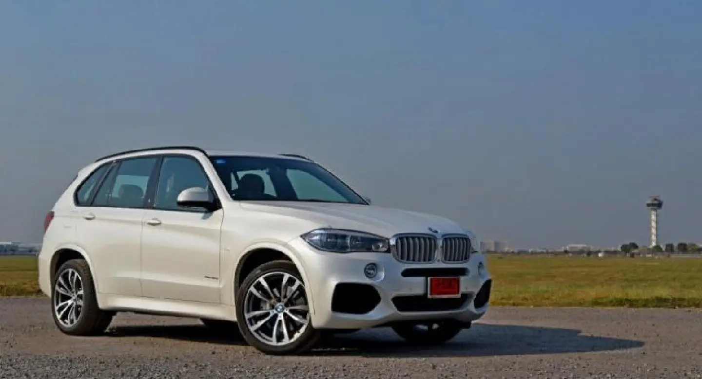 X5 PHEV behemoth helps save on super-high fuel costs X5 PHEV behemoth helps save on super-high fuel costs