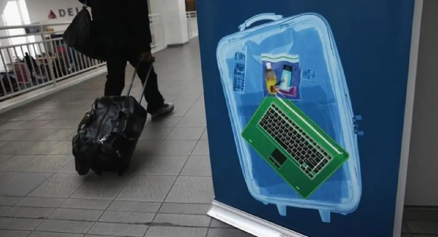 US poised to curb electronic devices on Middle East flights US poised to curb electronic devices on Middle East flights