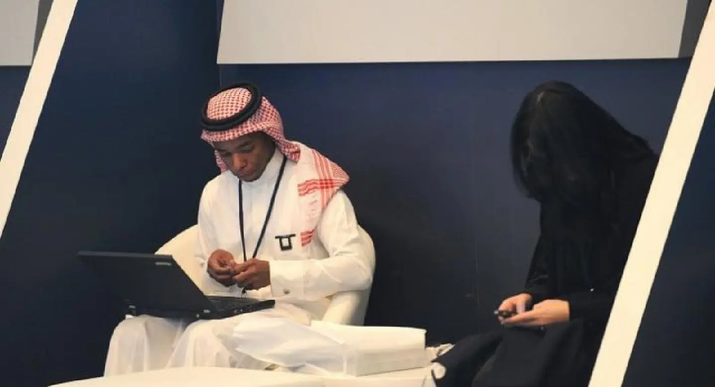 US bans laptops, tablets from cabins on flights from Middle East nations US bans laptops, tablets from cabins on flights from Middle East nations