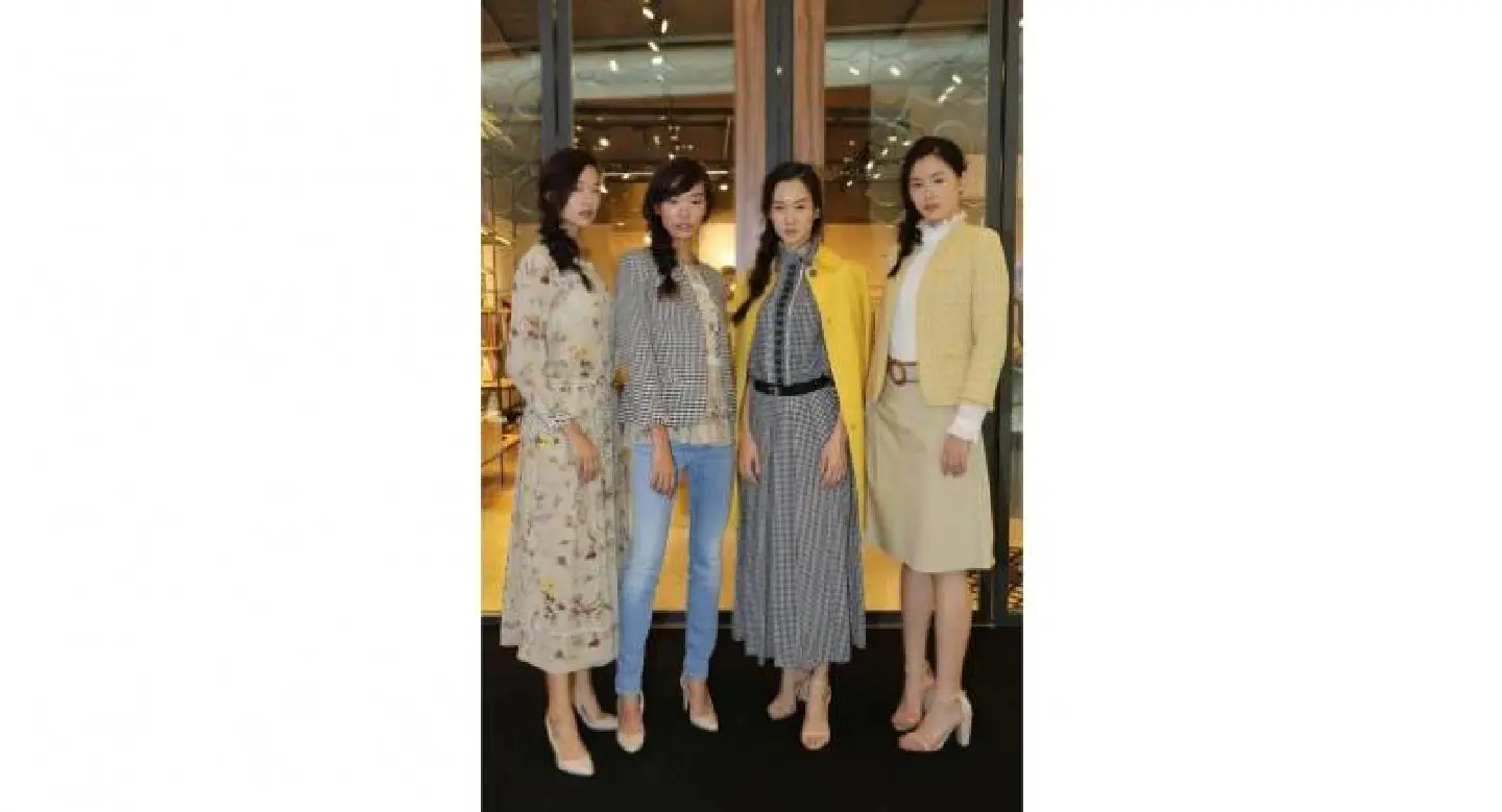 MaxMara in full bloom MaxMara in full bloom