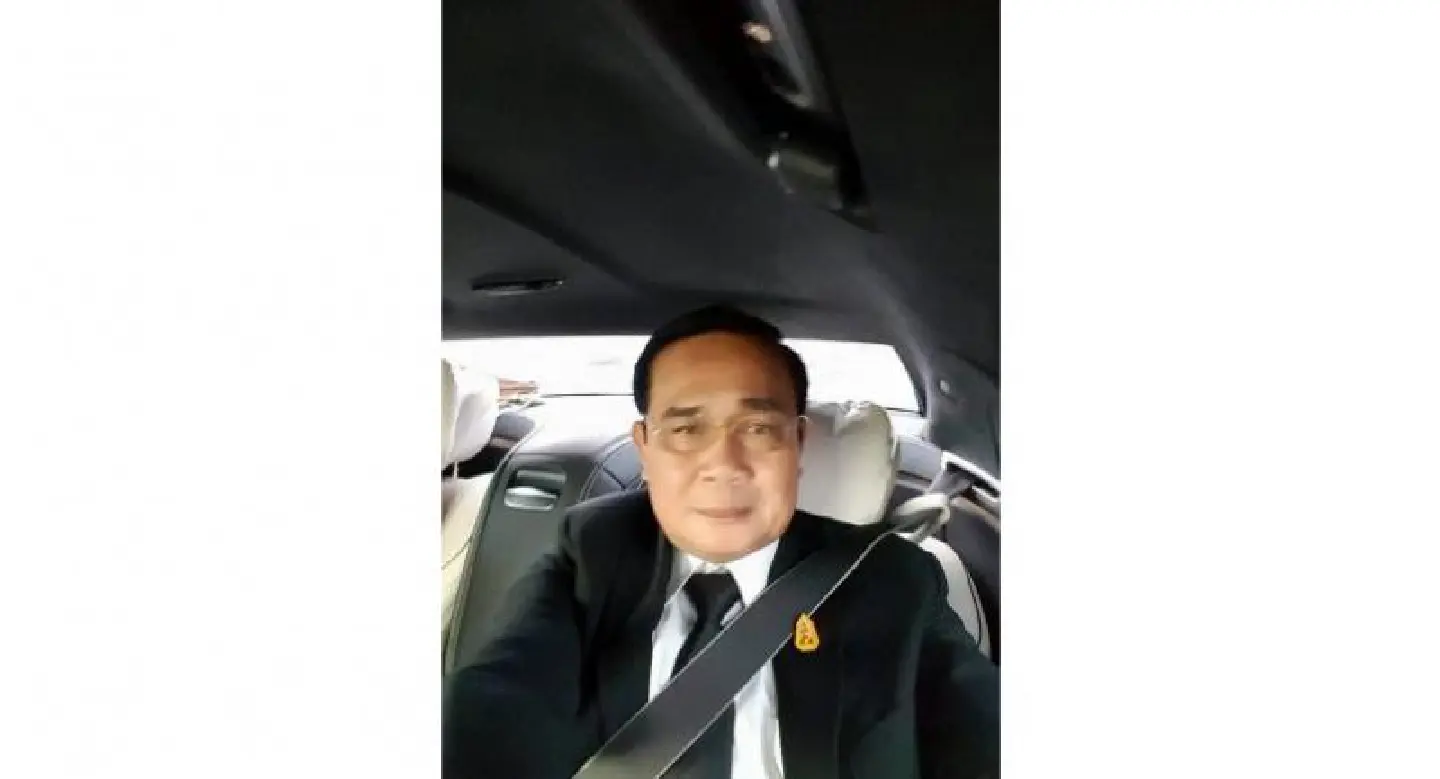 PM buckles up for the camera PM buckles up for the camera