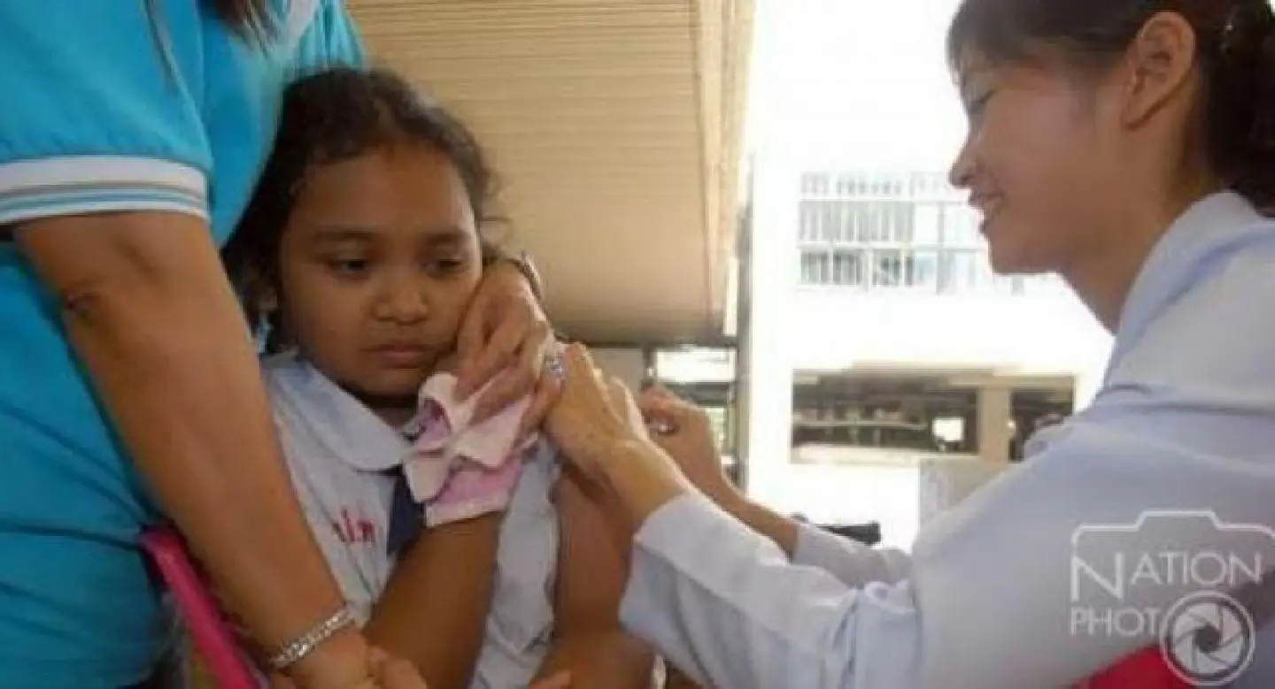 400,000 schoolgirls to be vaccinated against human papilloma virus