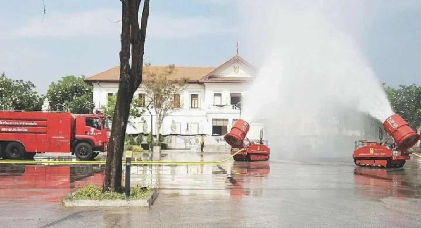 Smog is now threatening the health of people in Lampang and Mae Hong Son provinces Smog is now threatening the health of people in Lampang and Mae Hong Son provinces