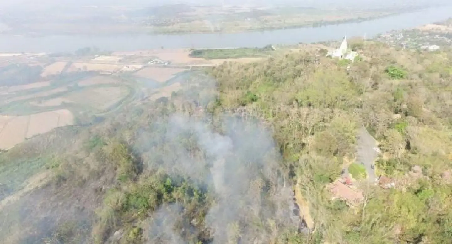 Chiang Rai governor holds urgent hotspot meeting Chiang Rai governor holds urgent hotspot meeting