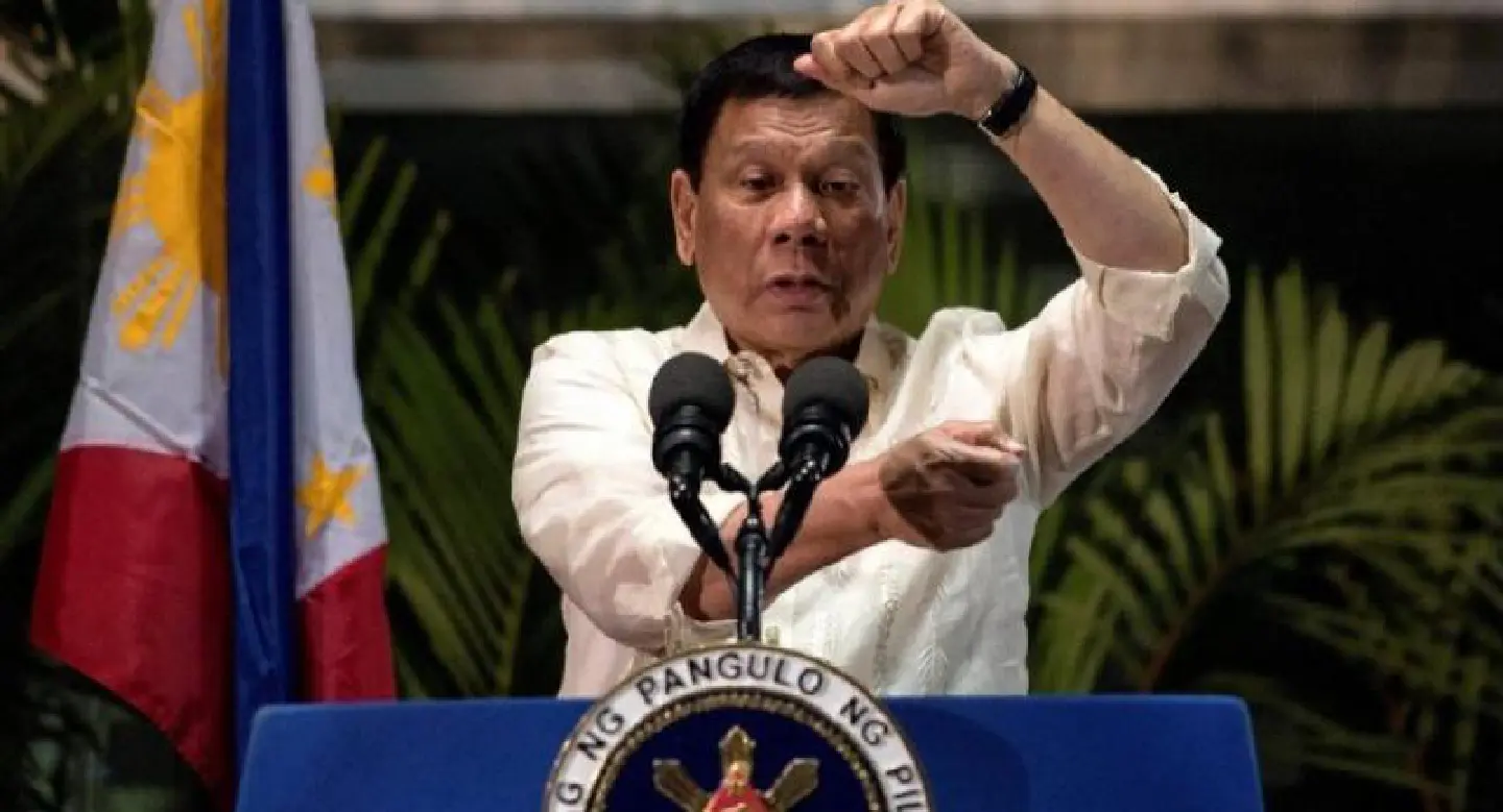 Philippines' Duterte threatens top newspaper, broadcaster Philippines' Duterte threatens top newspaper, broadcaster