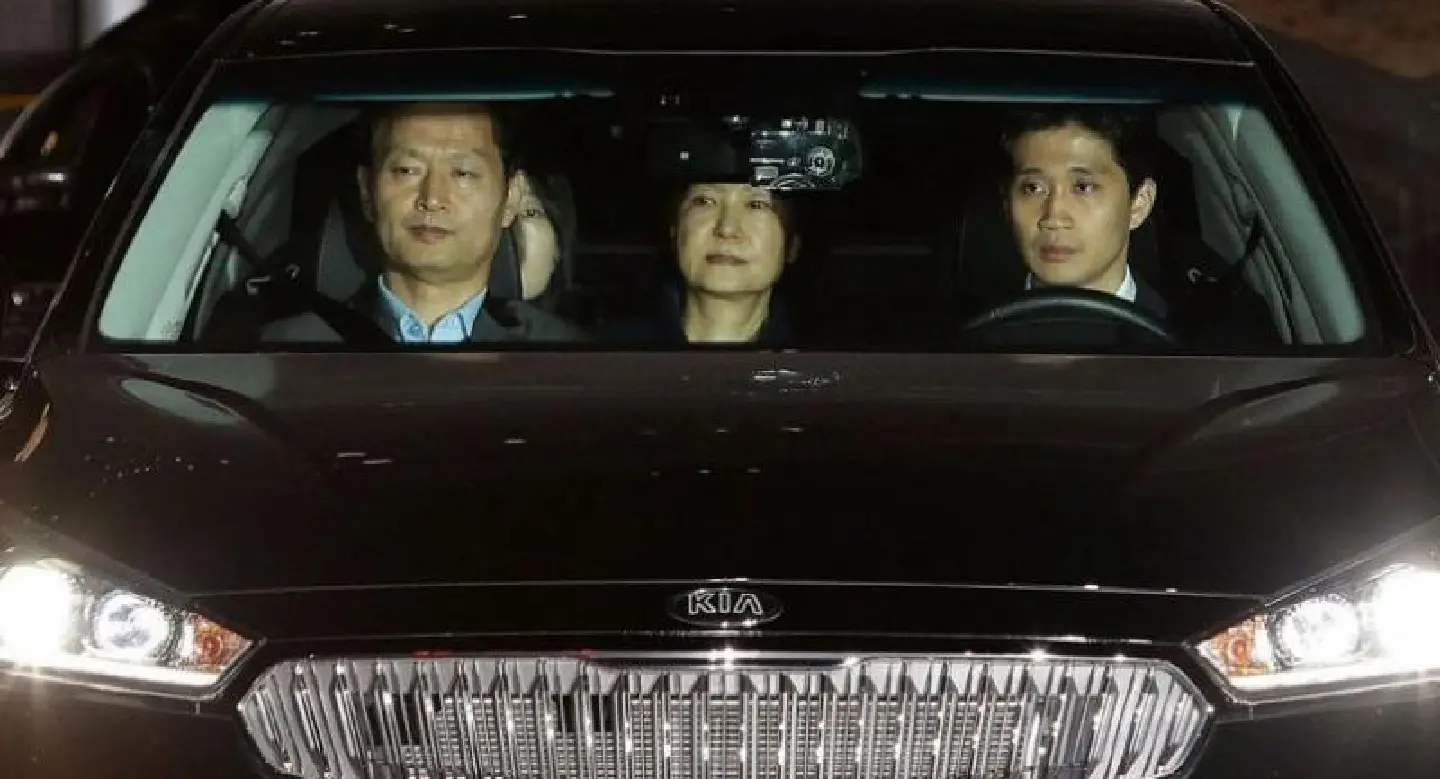 South Korea's ousted leader Park Geun-Hye arrested South Korea's ousted leader Park Geun-Hye arrested