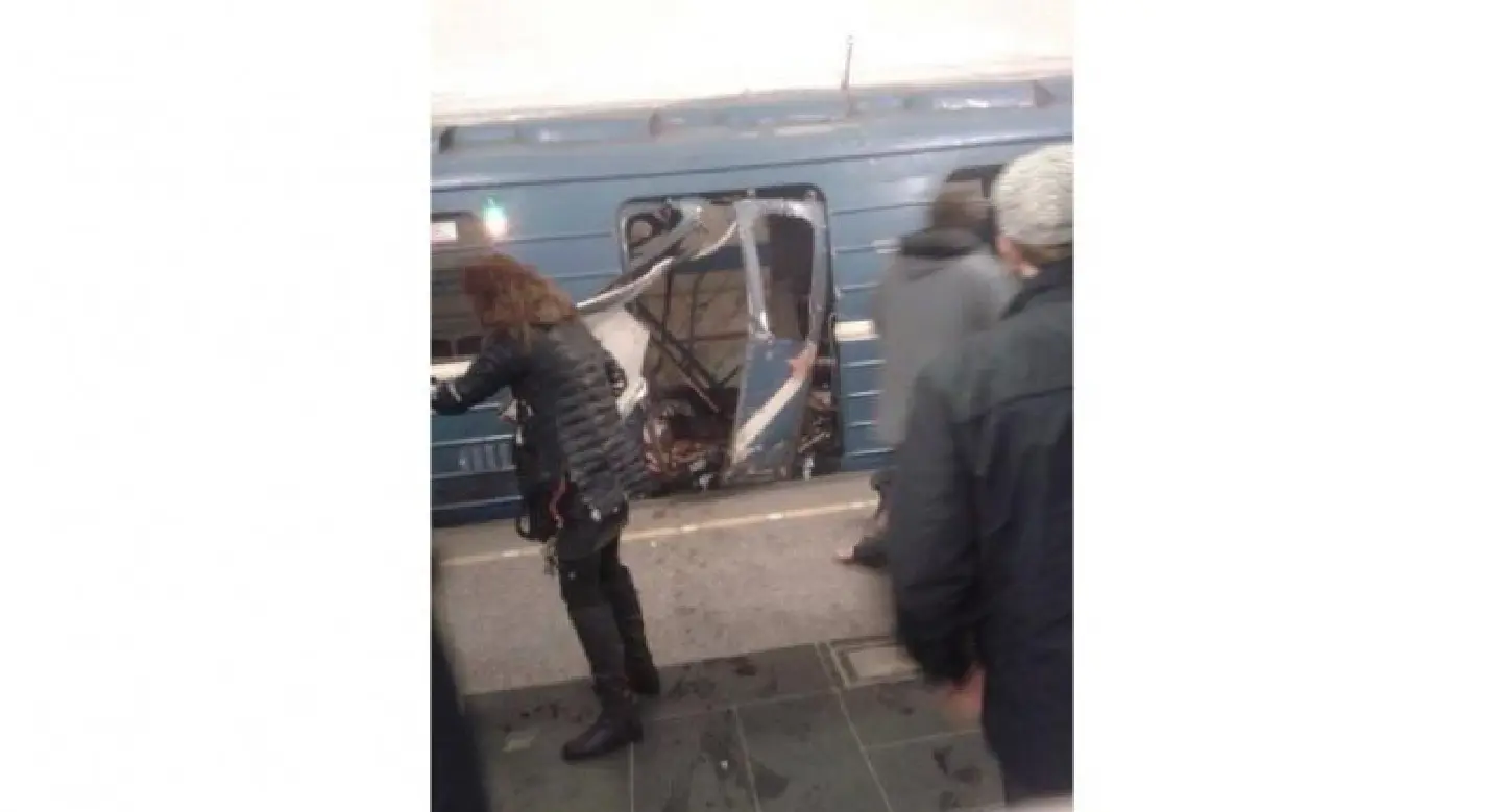 URGENT: '10 dead' in Saint Petersburg metro blast URGENT: '10 dead' in Saint Petersburg metro blast