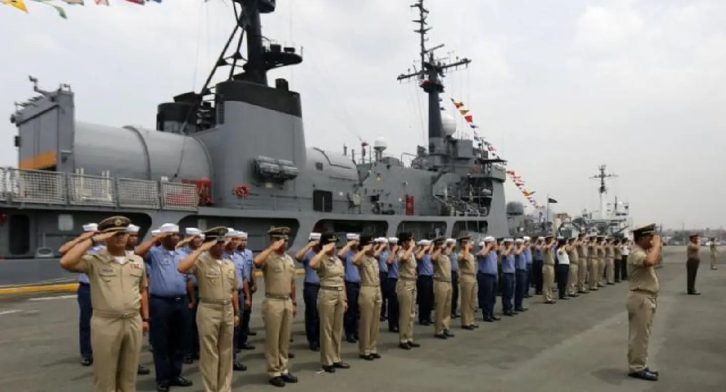 Duterte orders Philippine troops to South China Sea reefs Duterte orders Philippine troops to South China Sea reefs
