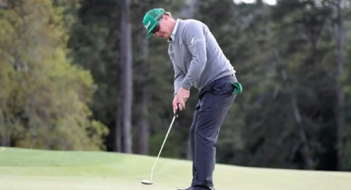 Johnson pulls out as unheraled Hoffman leads Masters Johnson pulls out as unheraled Hoffman leads Masters