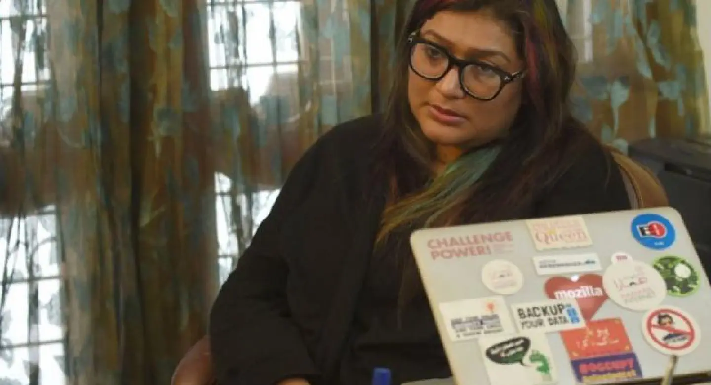 Pakistan hotline offers safe space for women harassed online Pakistan hotline offers safe space for women harassed online