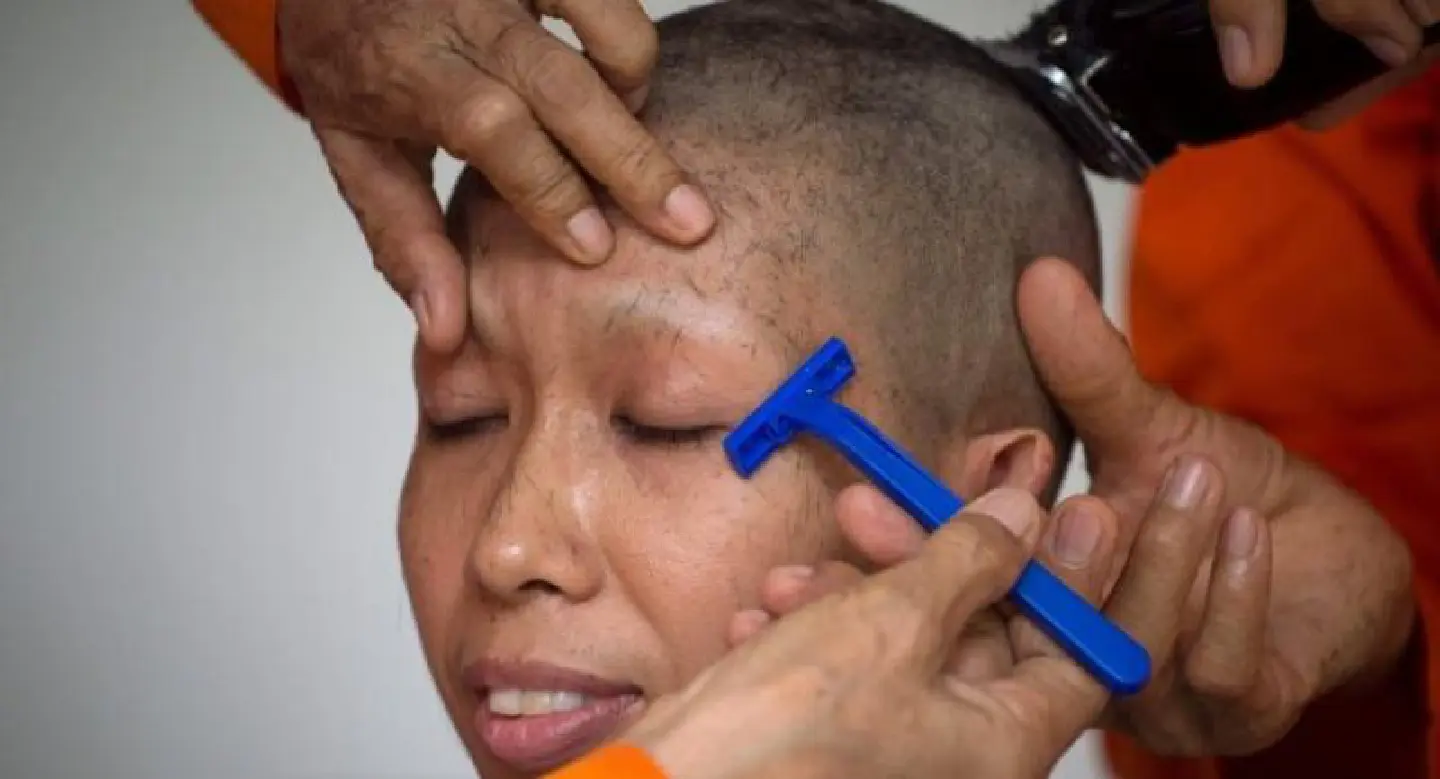 Sangha sisters join rebel monk ranks