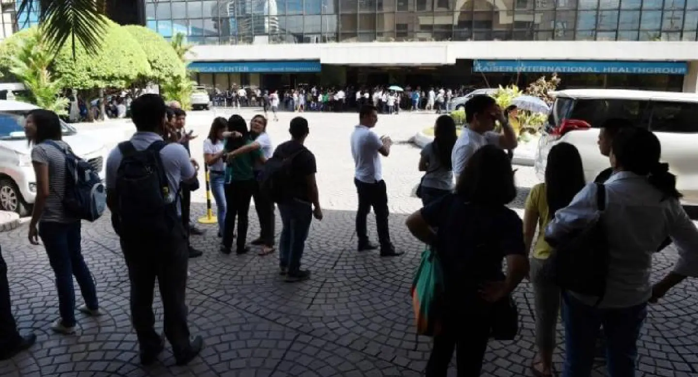 Panic, damage as three strong quakes hit Philippines Panic, damage as three strong quakes hit Philippines