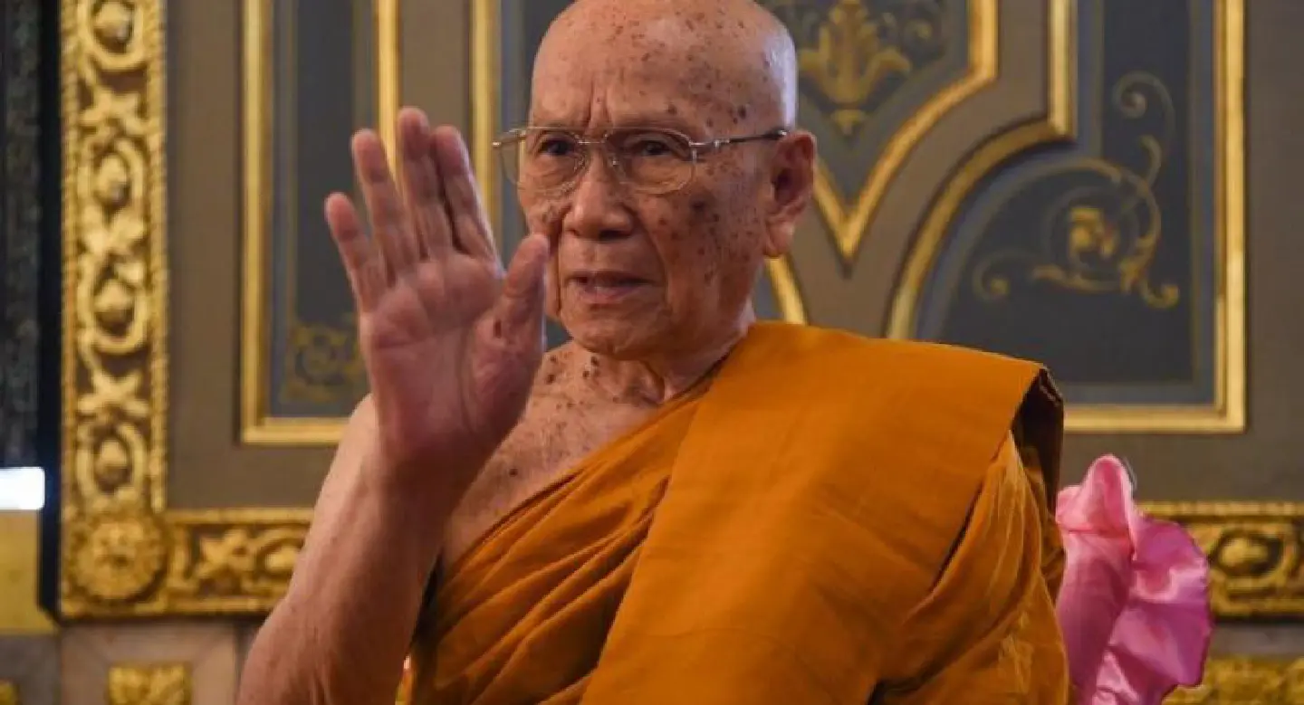 Supreme Patriarch urges return to old ways for Songkran Supreme Patriarch urges return to old ways for Songkran
