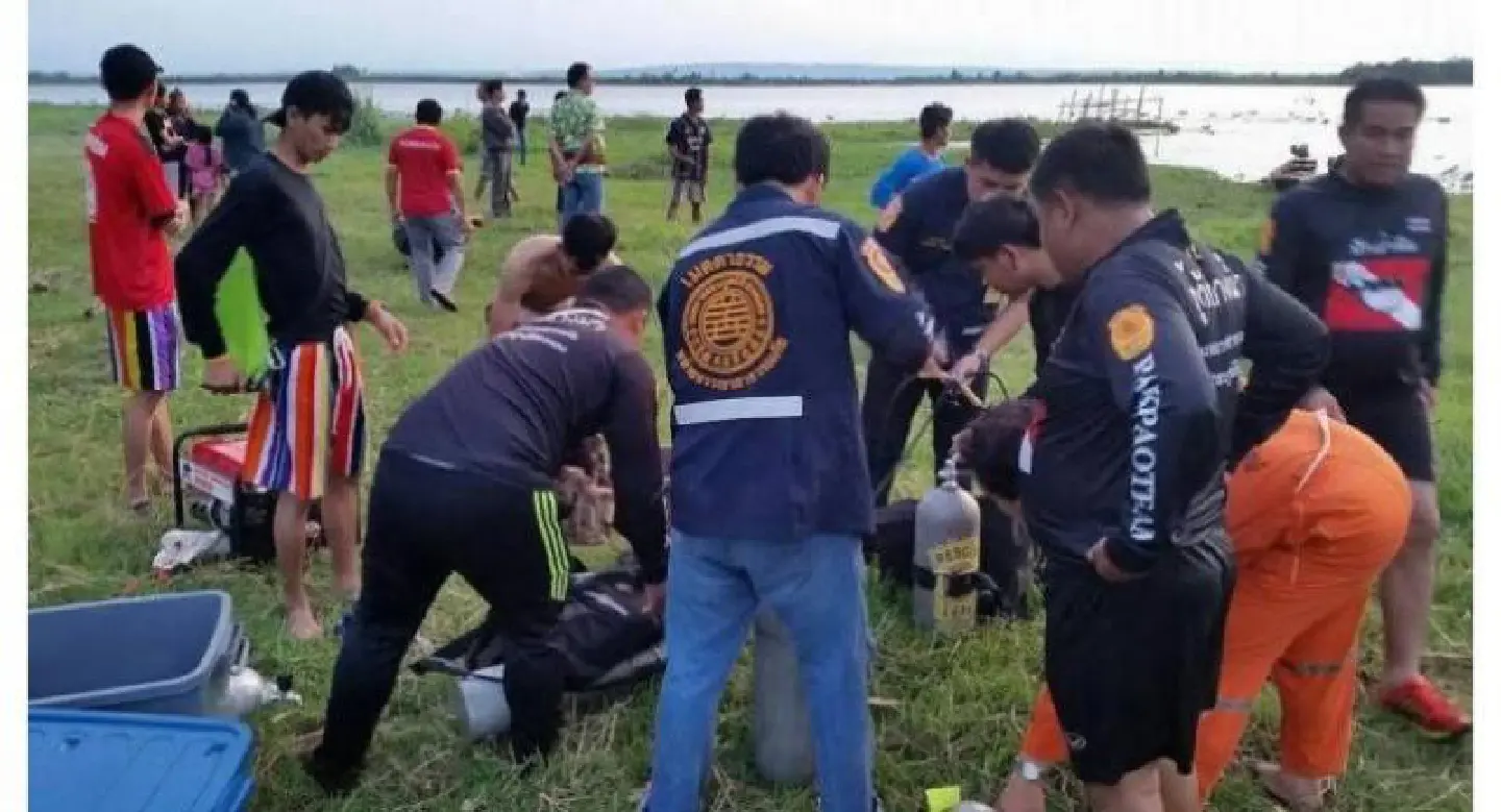 Two bodies found after Sakon Nakhon boat sinking Two bodies found after Sakon Nakhon boat sinking
