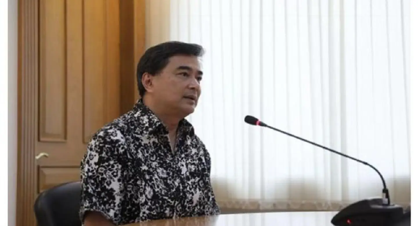 Coup played part in stagnant economy, says Abhisit Coup played part in stagnant economy, says Abhisit