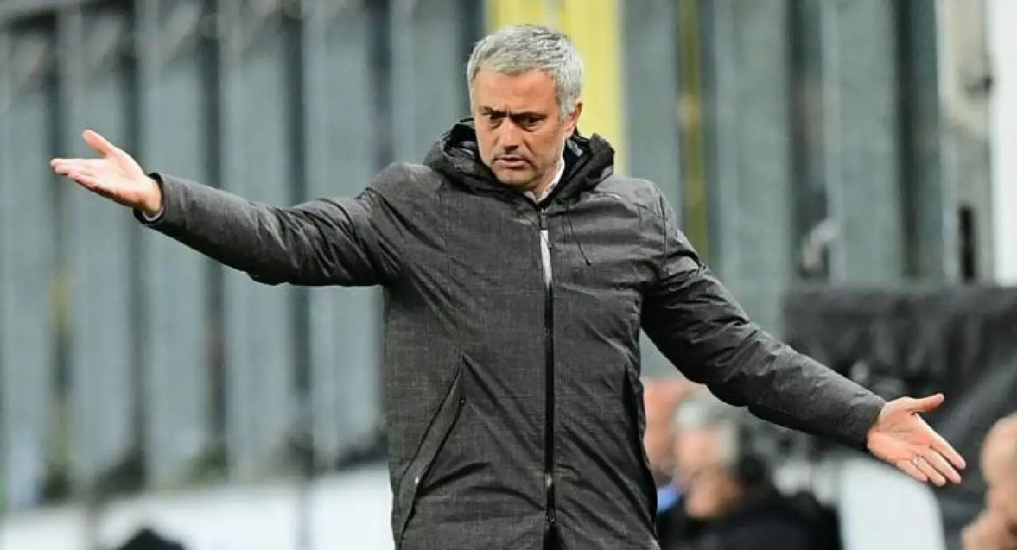 Mourinho summons strength for Chelsea ambush Mourinho summons strength for Chelsea ambush